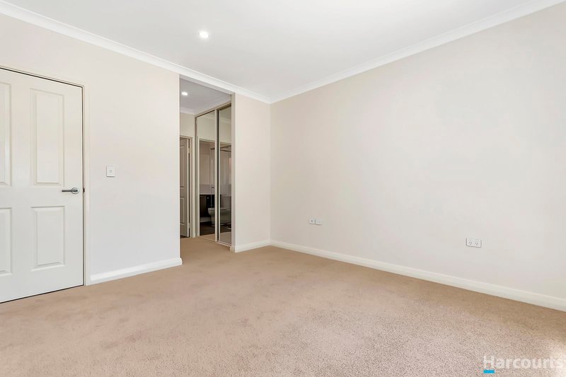 Photo - Villa 9/41 Geographe Way, Thornlie WA 6108 - Image 7