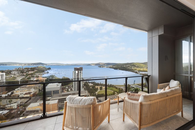 Photo - W2702/108 Donnison Street, Gosford NSW 2250 - Image 13
