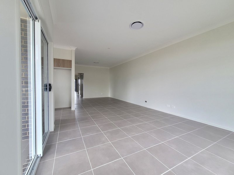 Photo - Warnervale NSW 2259 - Image 3