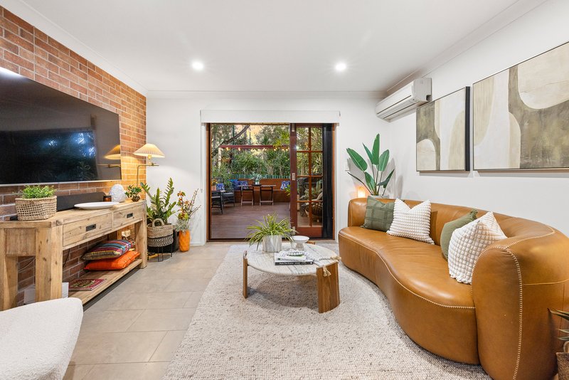 Photo - Wishart QLD 4122 - Image 6