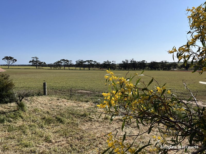 Photo - . 'Yooralling' , Cunderdin WA 6407 - Image 35