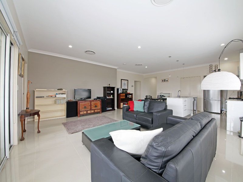 Photo - z14 Merion Crescent, North Lakes QLD 4509 - Image 5