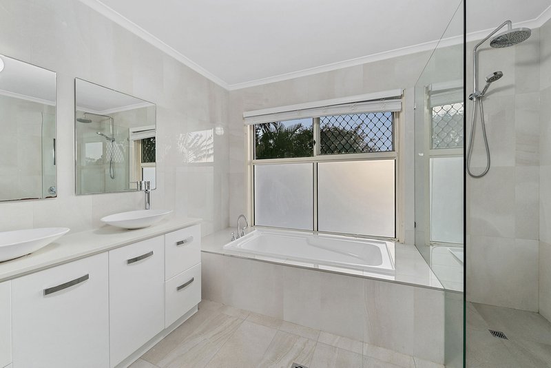 Photo - z19 Tullylease Place, Chermside West QLD 4032 - Image 10