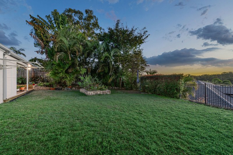 Photo - z19 Tullylease Place, Chermside West QLD 4032 - Image 16