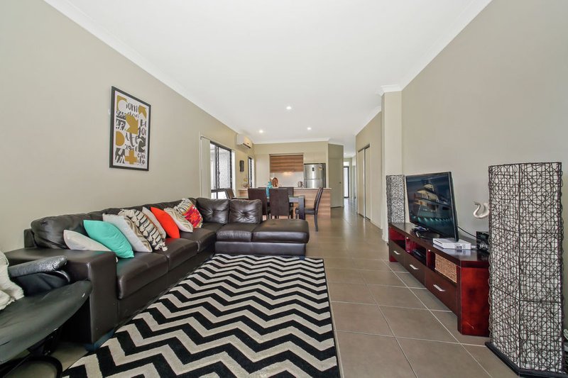 Photo - z35 Riviera Crescent, North Lakes QLD 4509 - Image 2