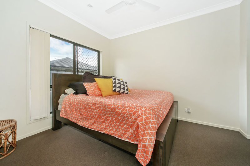 Photo - z35 Riviera Crescent, North Lakes QLD 4509 - Image 8