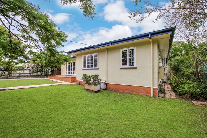 Photo - z5 Saxby Street, Zillmere QLD 4034 - Image 16