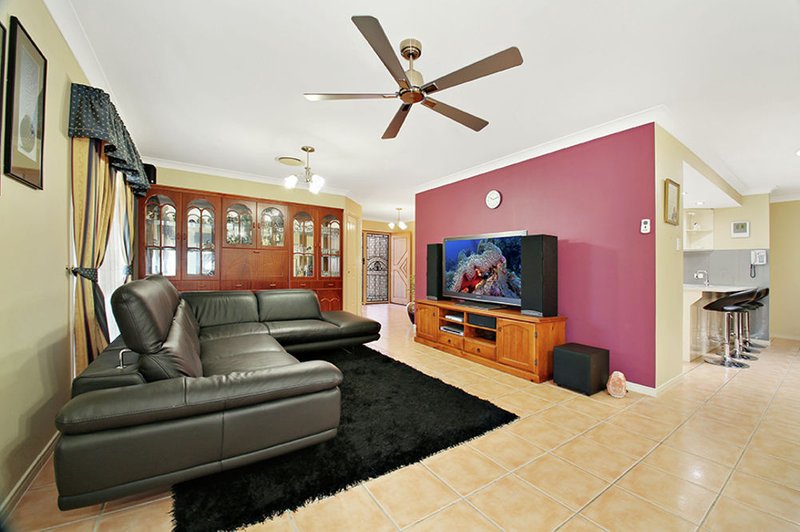 Photo - Z6 Karaman Court, Dakabin QLD 4503 - Image 16