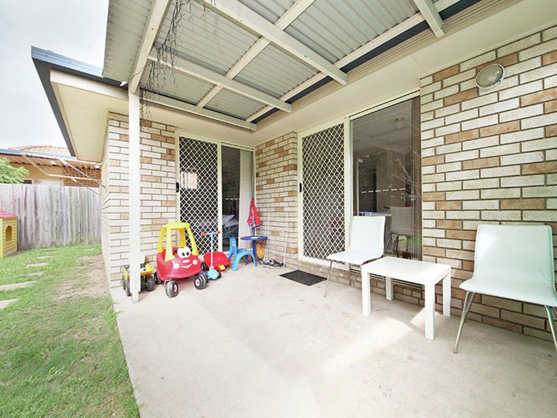 Photo - z8 Atthow Street, North Lakes QLD 4509 - Image 13